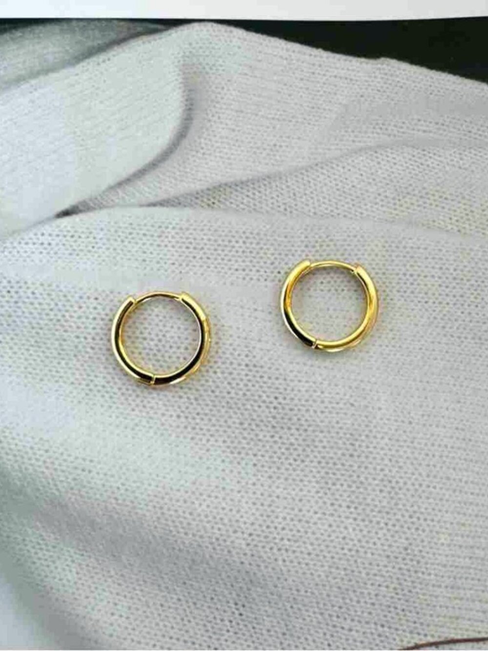 Simple Smooth Gold Huggie Hoop Earrings Basic Small Circle Fashion Earrings